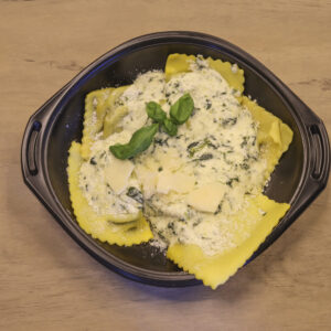 Pasta rellena de cordero y queso